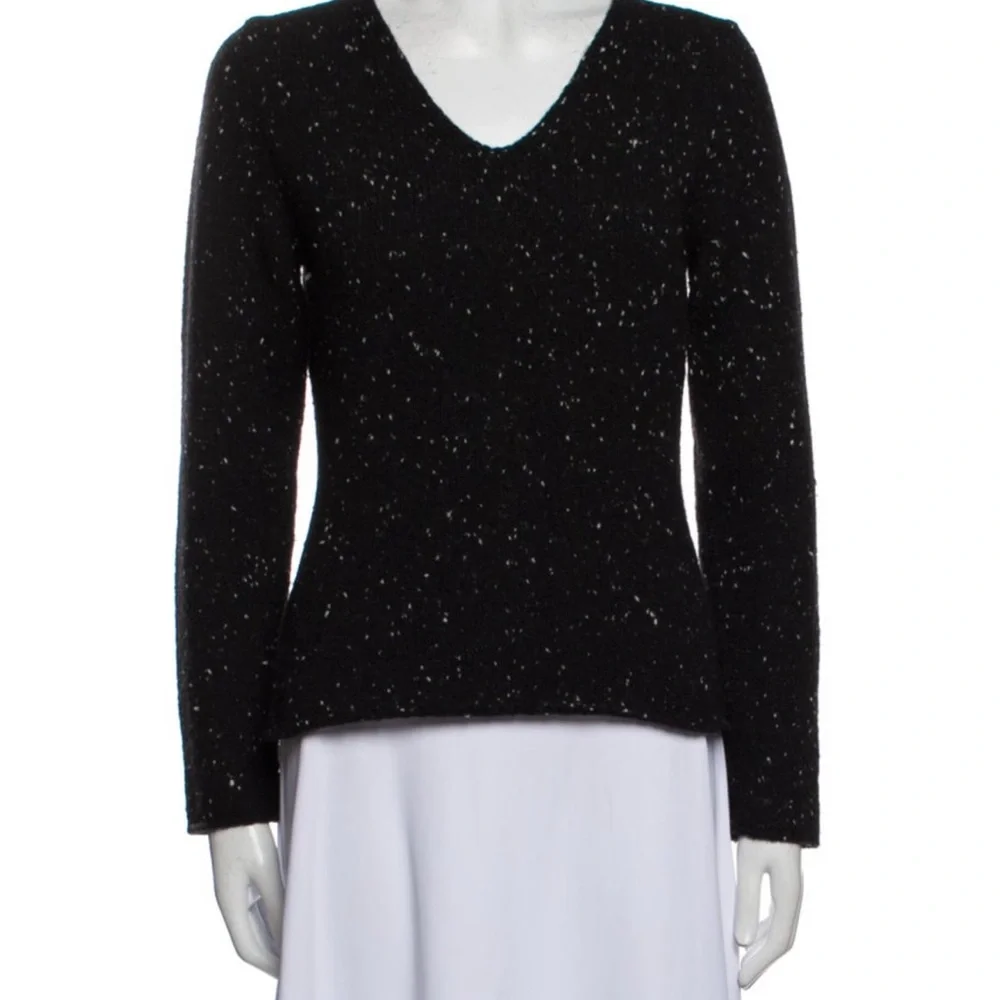 Burberry London virgin wool and cashmere Black Speckled v-neck Sweater - Picture 1 of 9